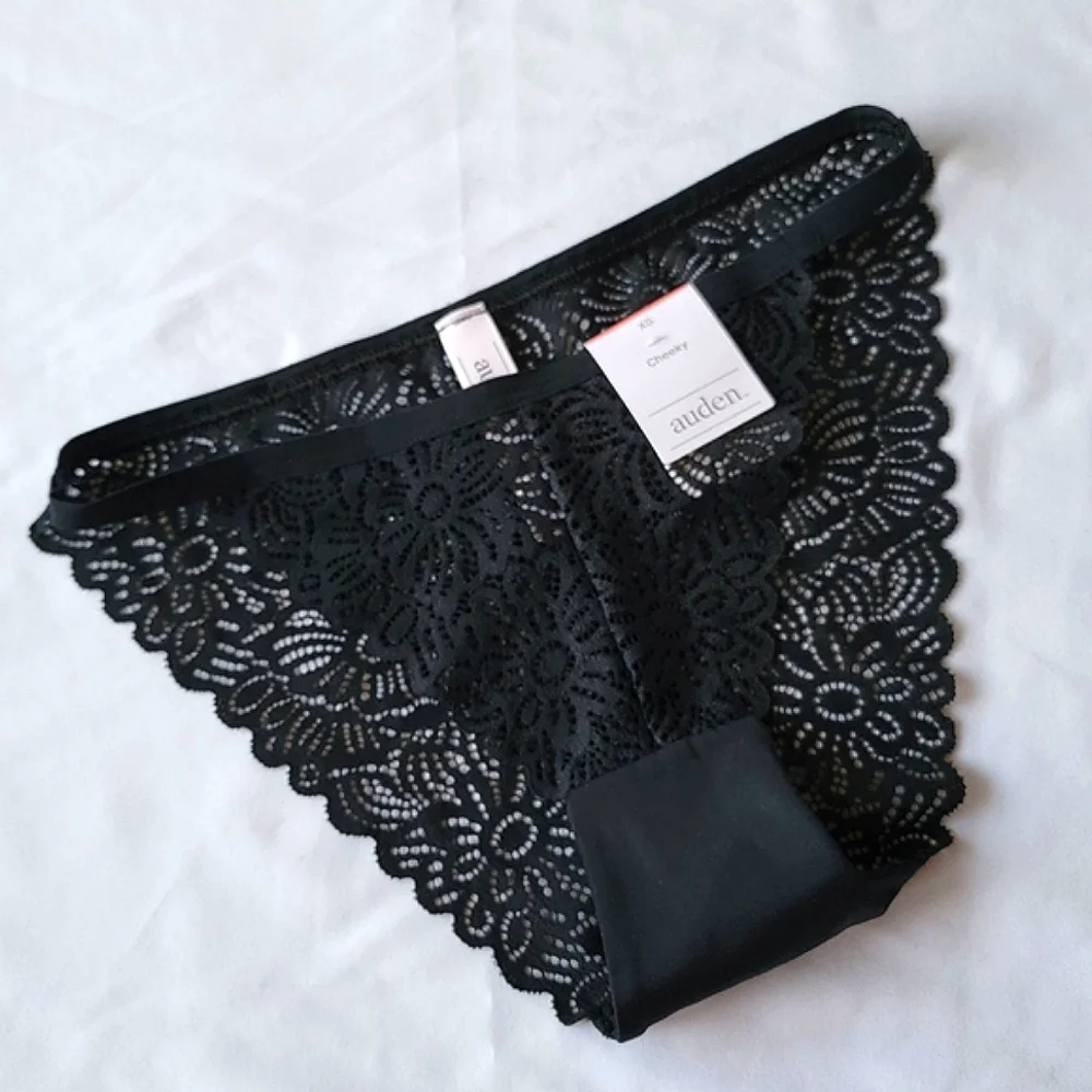NWT Cheeky Lace String Bikini Panty | Auden
